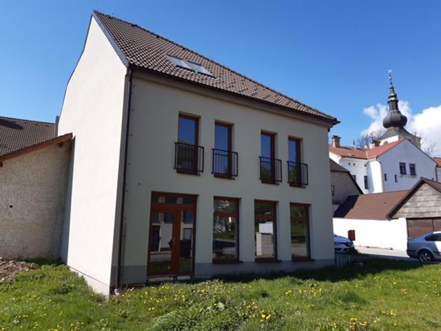 Apartmán Kamenice Kamenice nad Lipou Exteriér fotografie